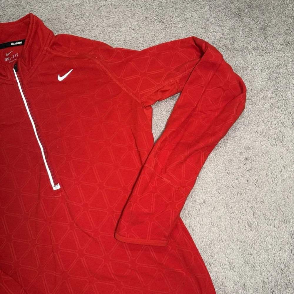 Nike Men's M Running Shirt Red‎ Long Sleeve 1/4 Zip-Up Dri-Fit Thumbholes